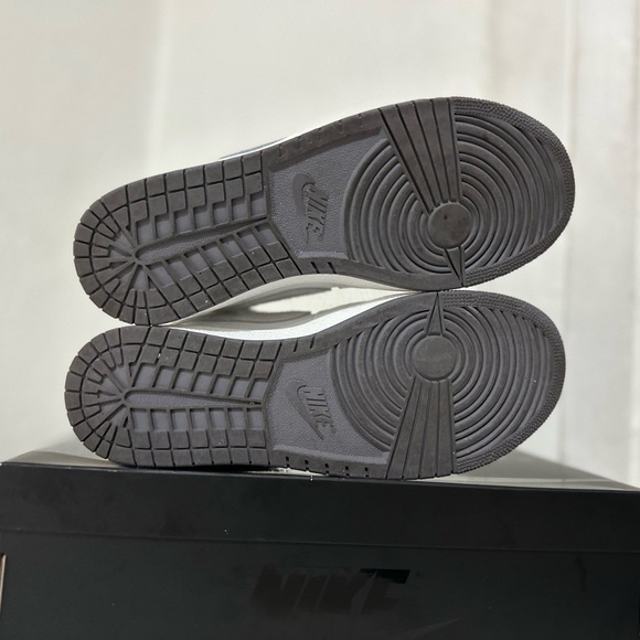 Nike Jordan Air Ship PE SP
Tech Grey - Picture 8 of 8